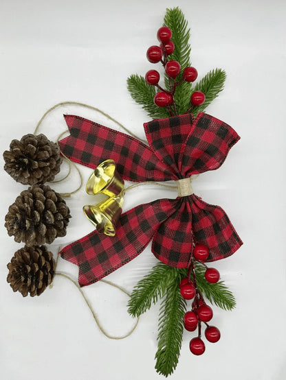 1pc christmas door decoration,Christmas decorations ,Hanging With Pines Red Berries And Pure natural pine cones - kuomie